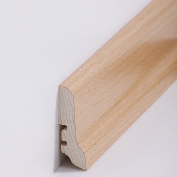fussleisten_aus_echtem_holz_online_kaufen