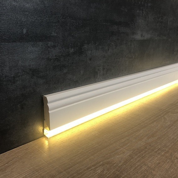 Licht Sockelleisten MDF-Kern